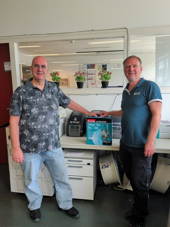 Rob van Mil wint Makita bouwradio